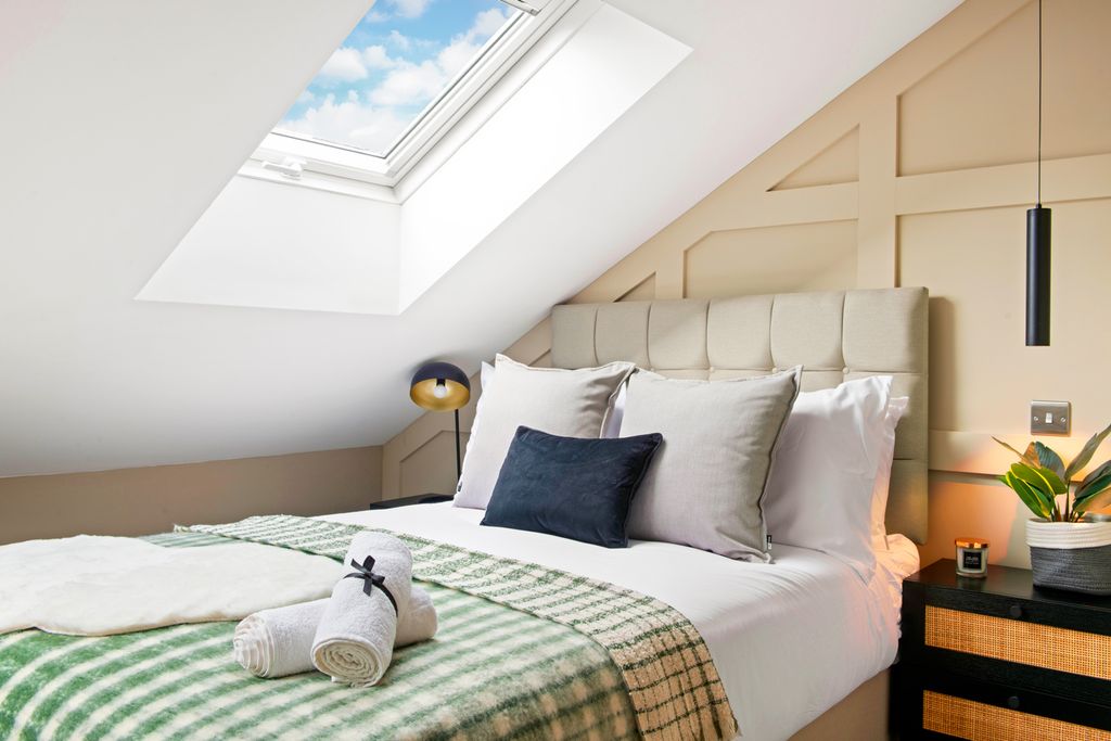 Property photo 2 of 13