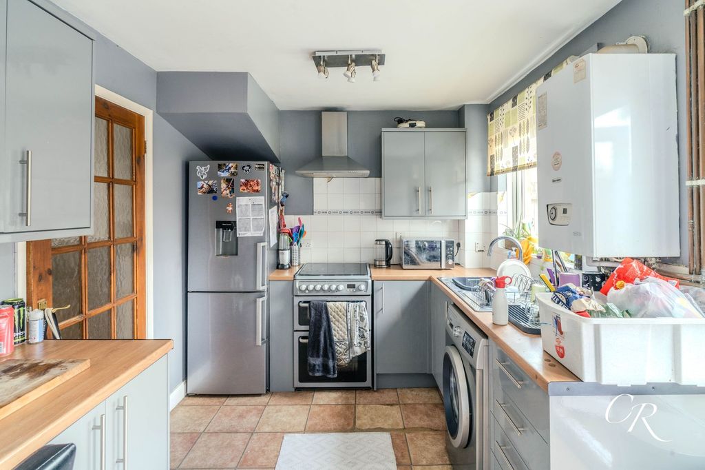 Property photo 2 of 13