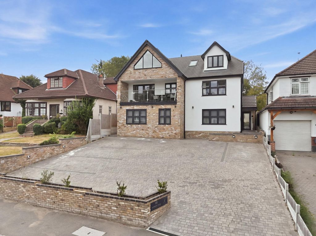Property photo 1 of 25