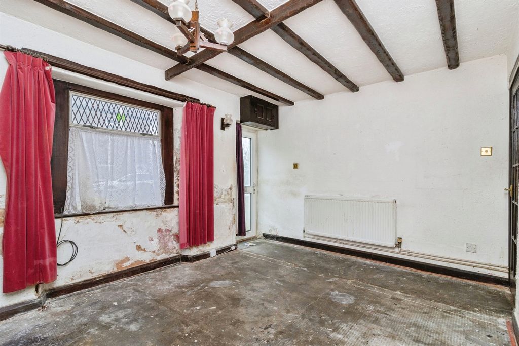 Property photo 3 of 17