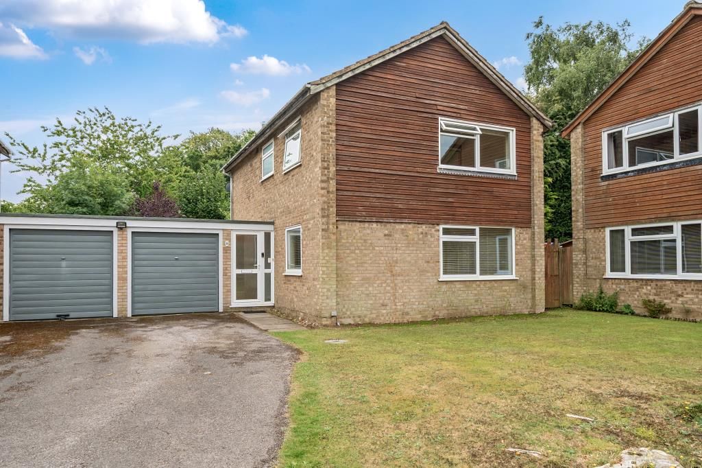 Property photo 1 of 18 External View