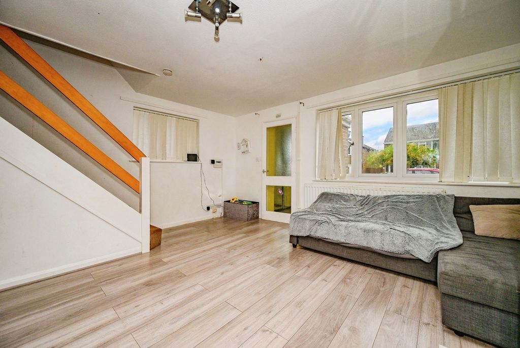 Property photo 2 of 15 Photo