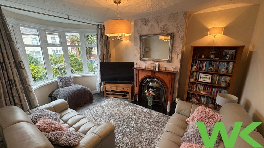 Property photo 3 of 23