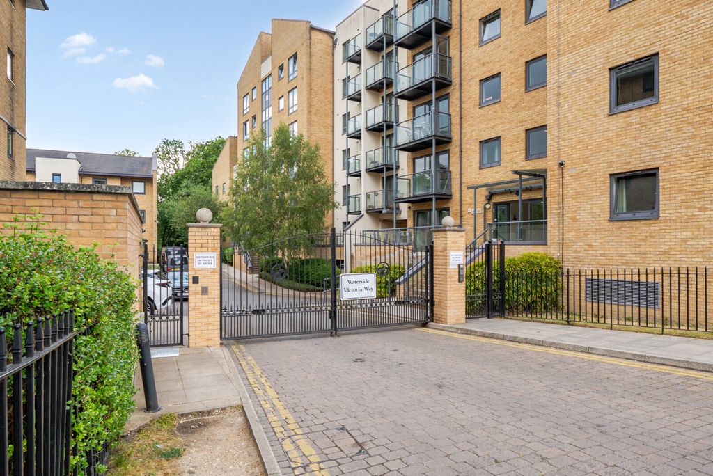 Property photo 1 of 19 1458996-1-6A05d0c...