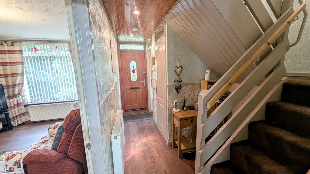 Property photo 2 of 19 Lower Hallway