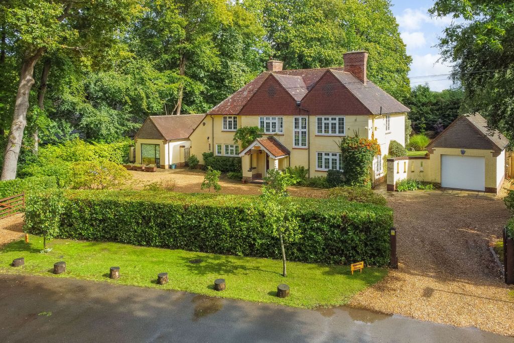 Property photo 1 of 21