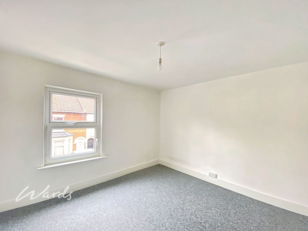 Property photo 3 of 15 Bedroom