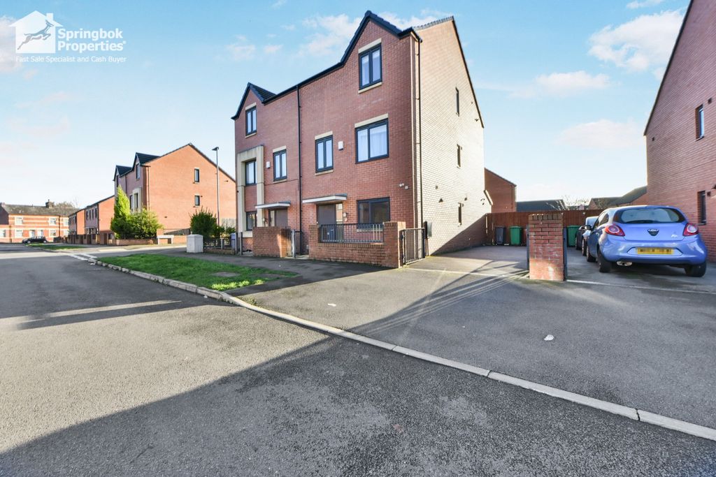 Property photo 1 of 18 Front View