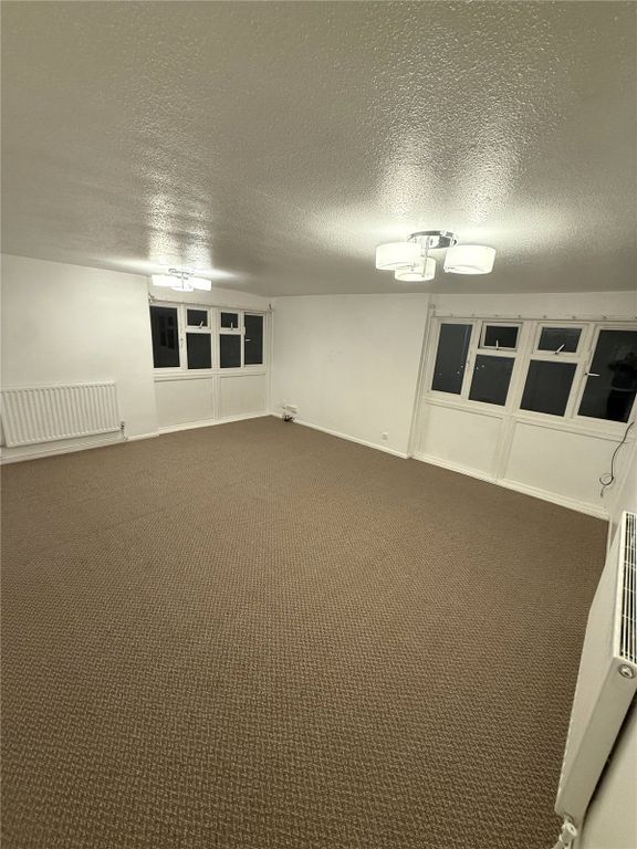 Property photo 2 of 14 Picture No. 46