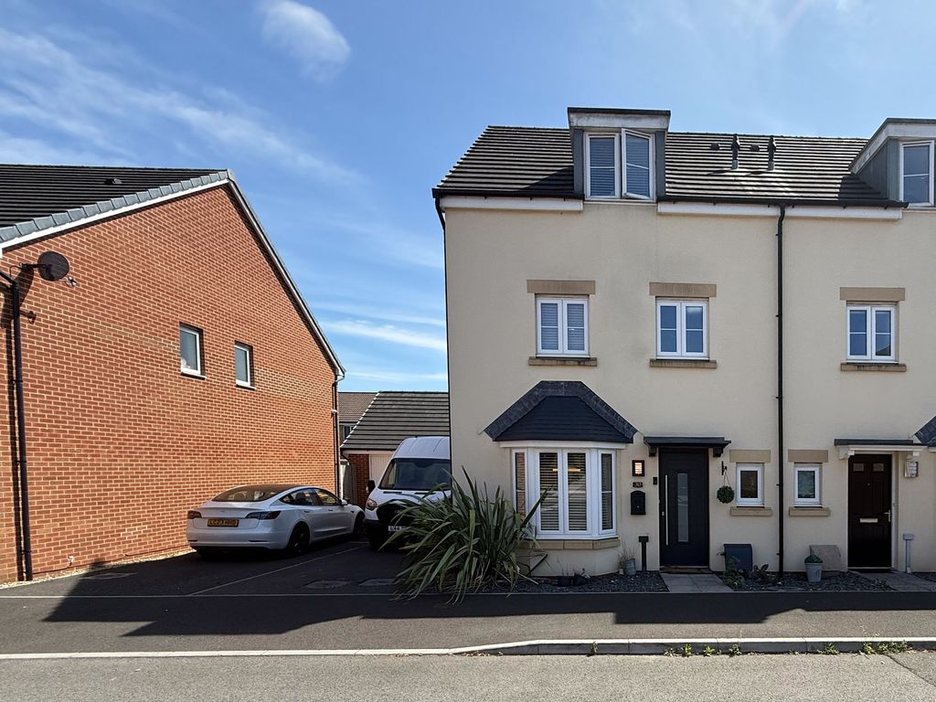 Property photo 1 of 36