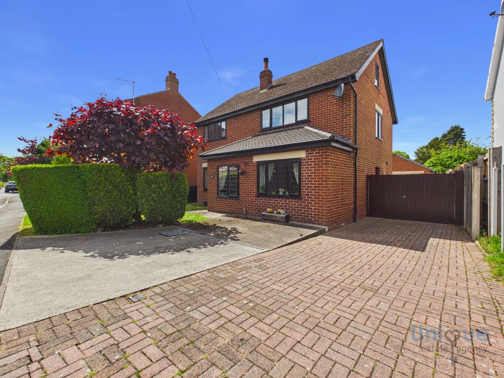 Property photo 1 of 31