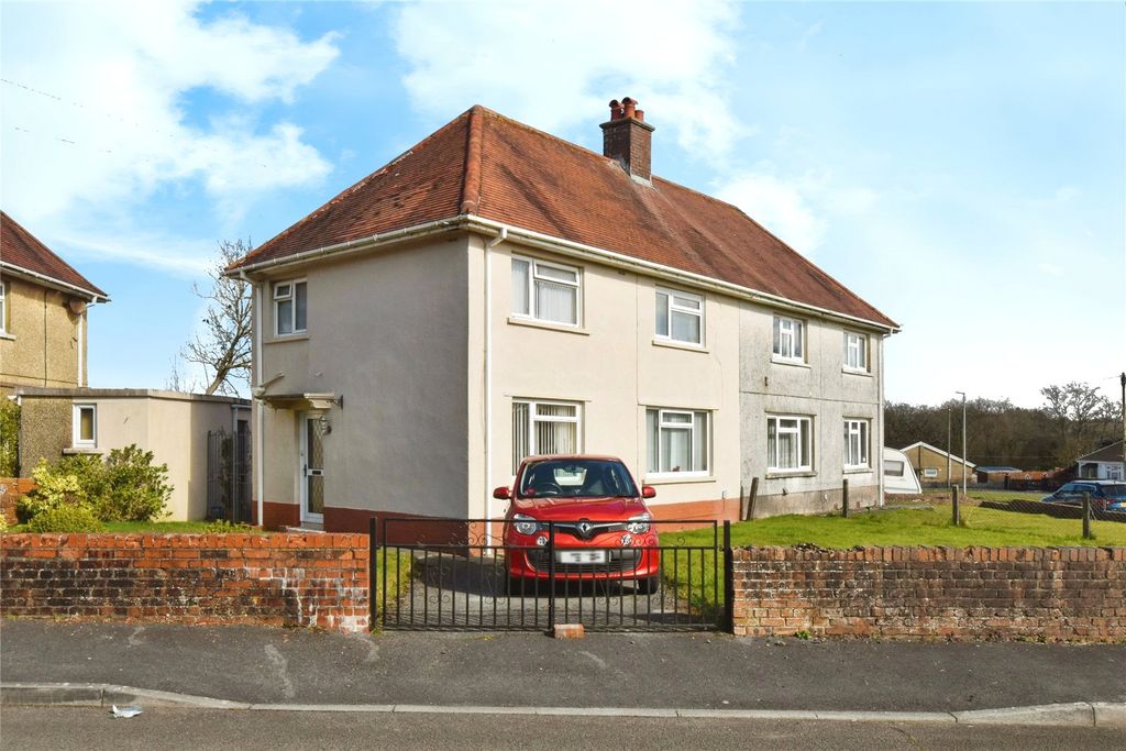 Property photo 1 of 18 Picture No. 02
