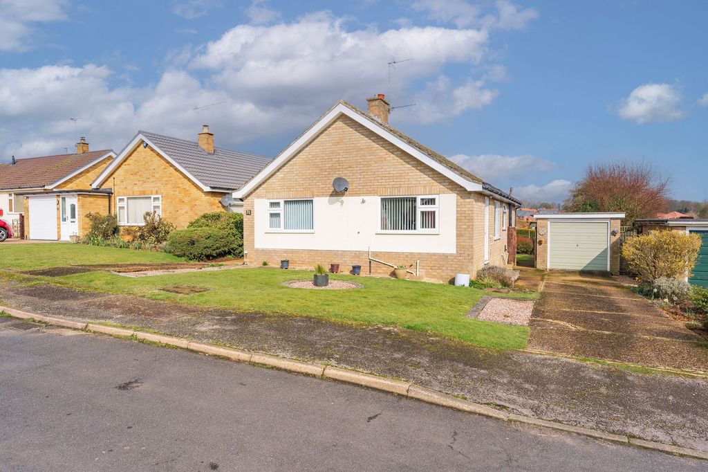 Property photo 1 of 18