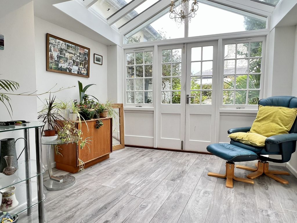 Property photo 2 of 15 Gallery