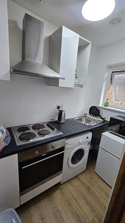 Property photo 2 of 3