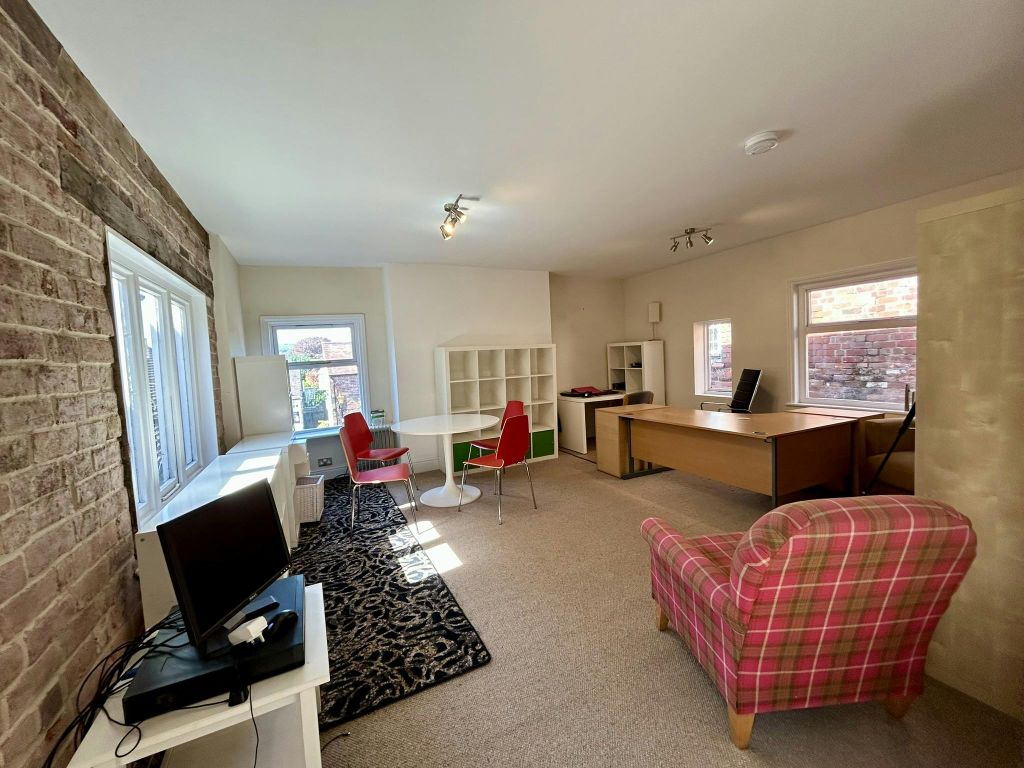 Property photo 3 of 4 3
