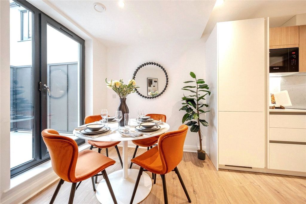 Property photo 3 of 9 Picture No. 16