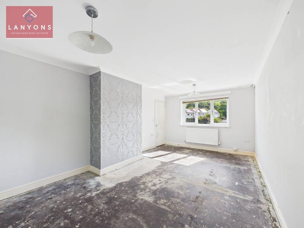 Property photo 3 of 14 Giraffe360-Still005