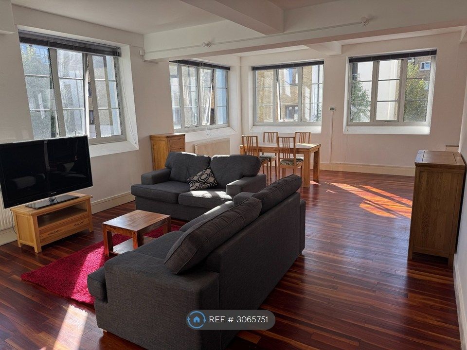 Property photo 2 of 32 High Quality Furniture