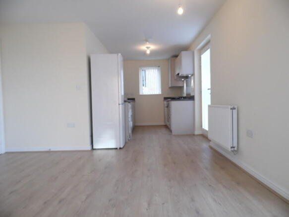 Property photo 3 of 5 Picture No. 06
