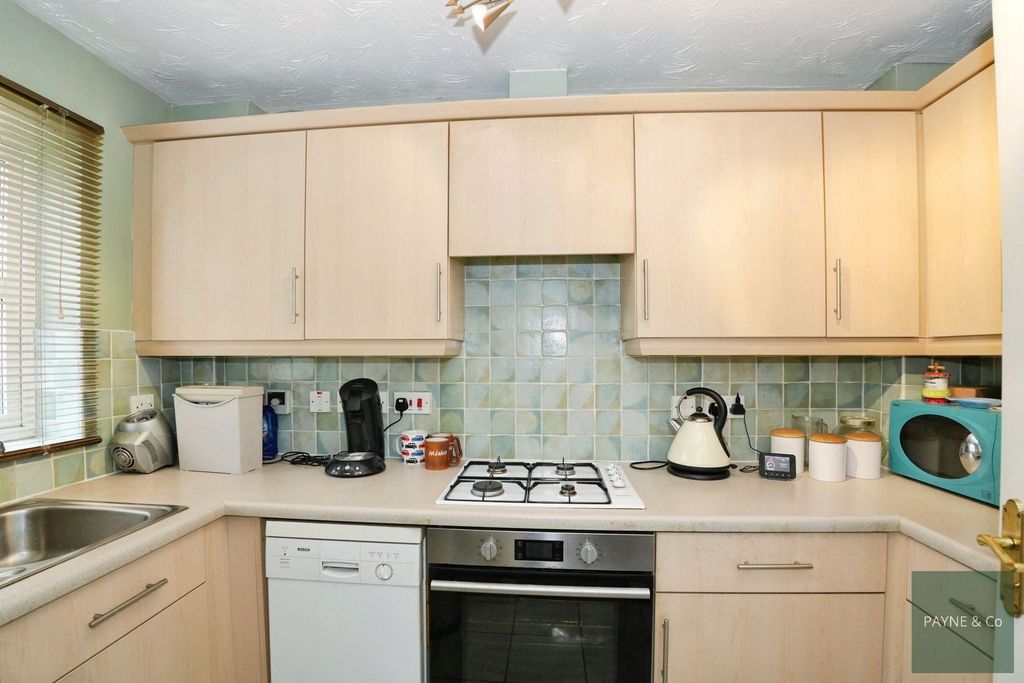 Property photo 3 of 13