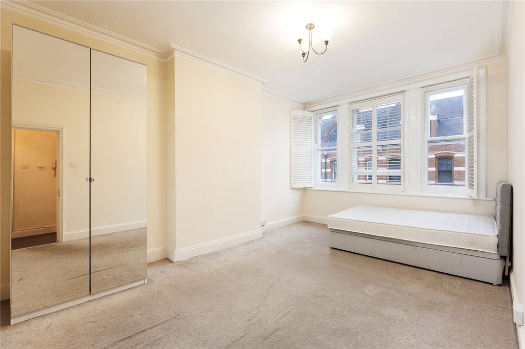 Property photo 3 of 6 Picture No. 02