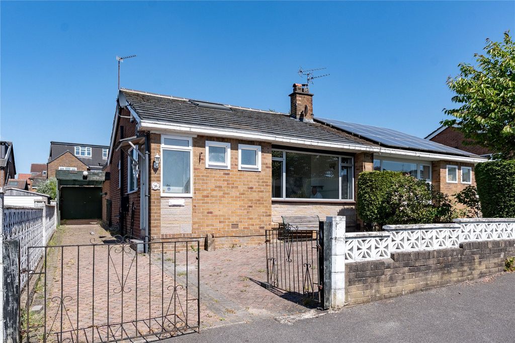 Property photo 1 of 11 Front