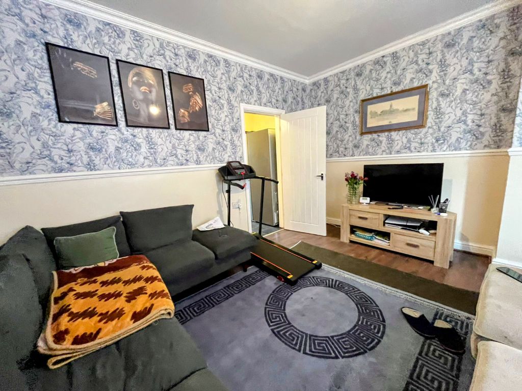 Property photo 3 of 11 Image