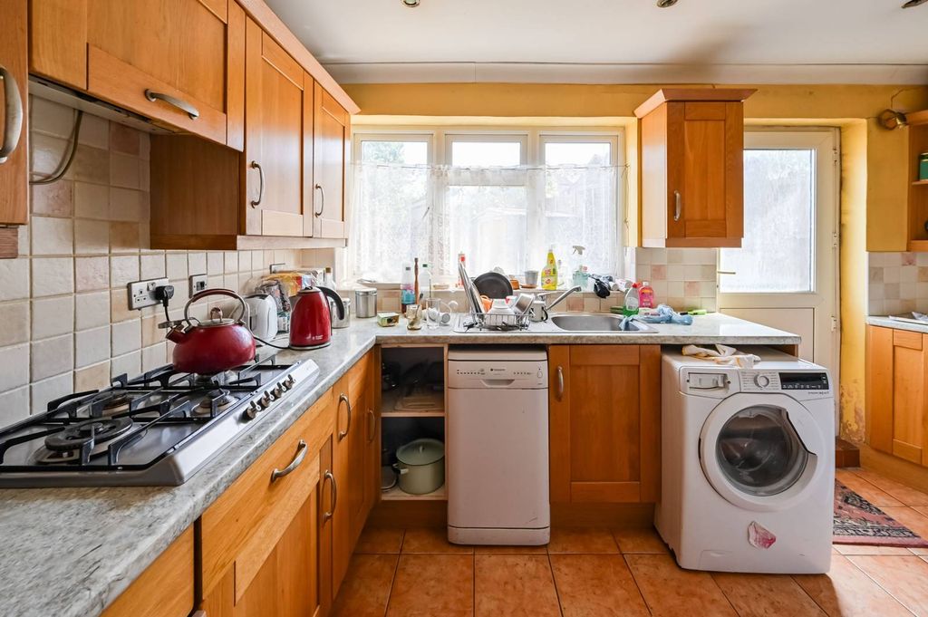 Property photo 1 of 5