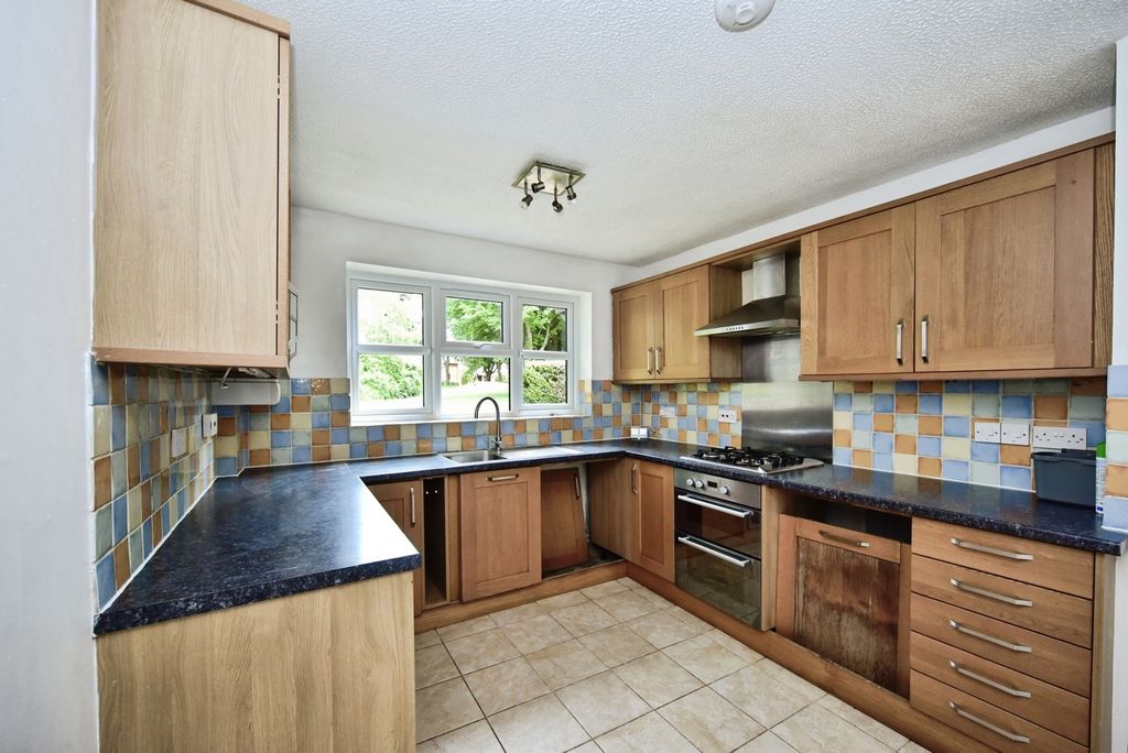 Property photo 2 of 14 Photo
