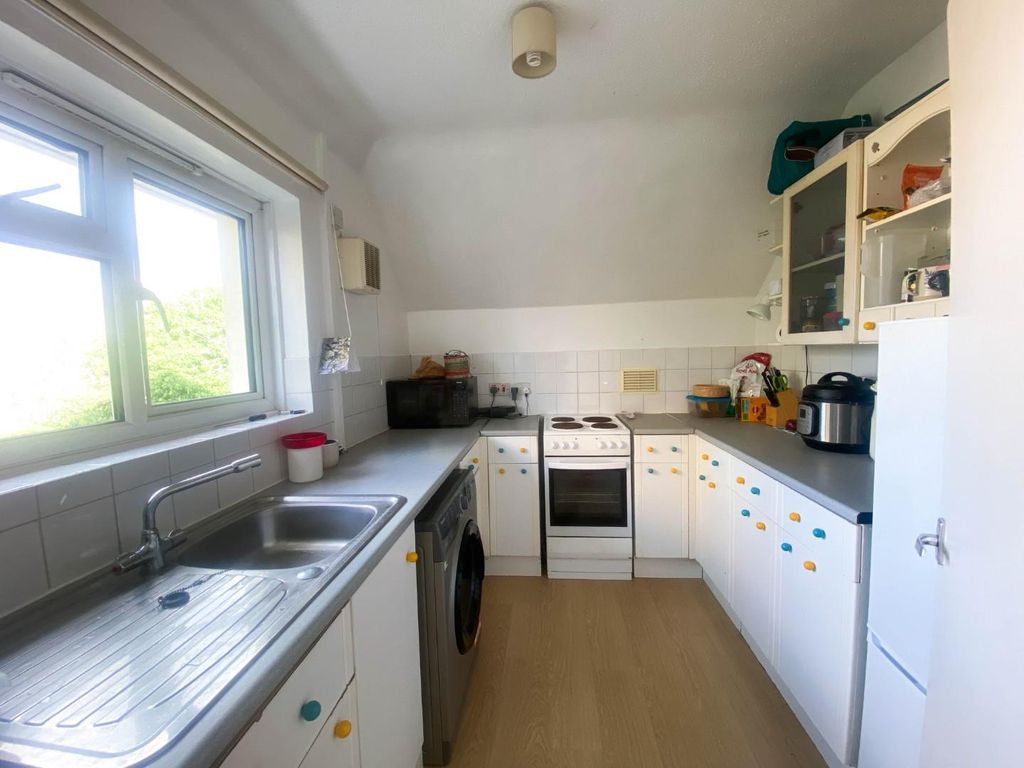 Property photo 2 of 8 3A Barton 2-2.Jpg