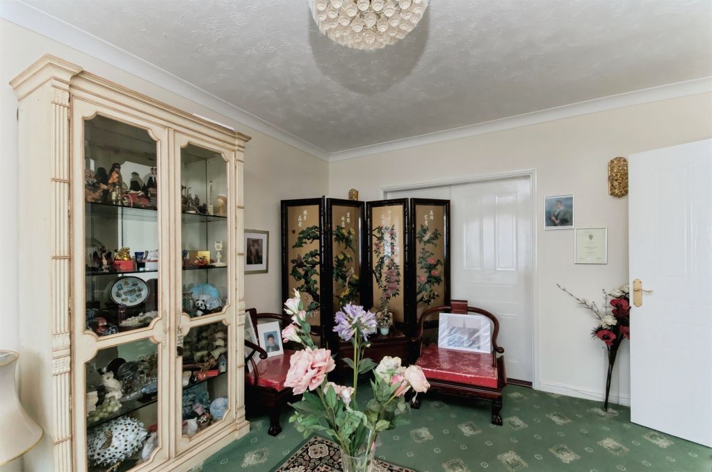 Property photo 3 of 24