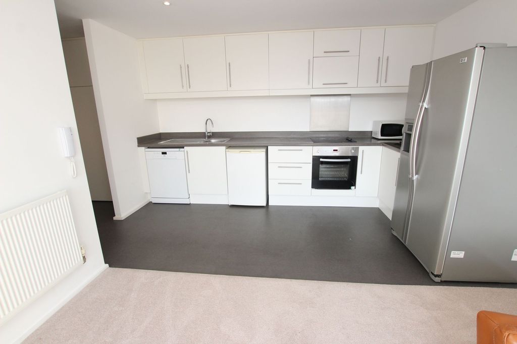 Property photo 3 of 22