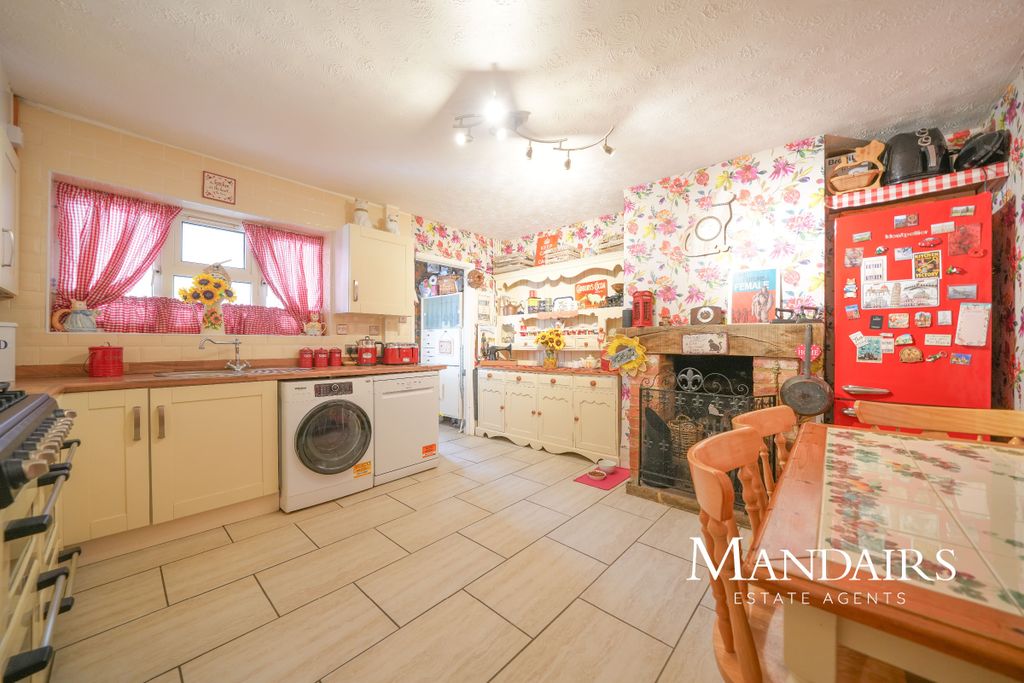 Property photo 3 of 30
