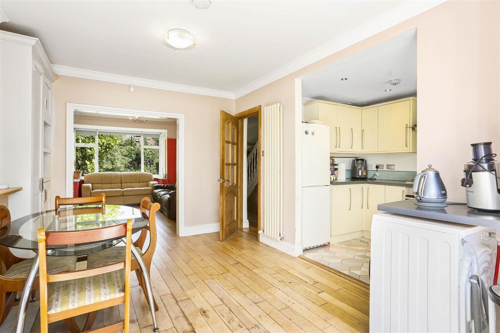 Property photo 2 of 20 1517186594 - 18.Jpg