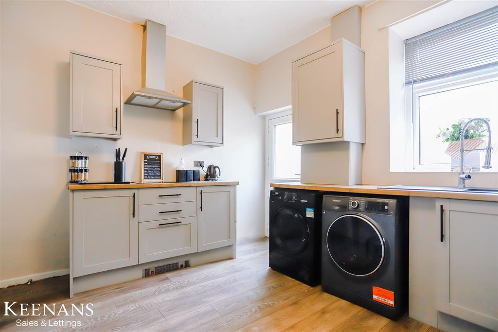 Property photo 2 of 27 Img_4504.Jpg