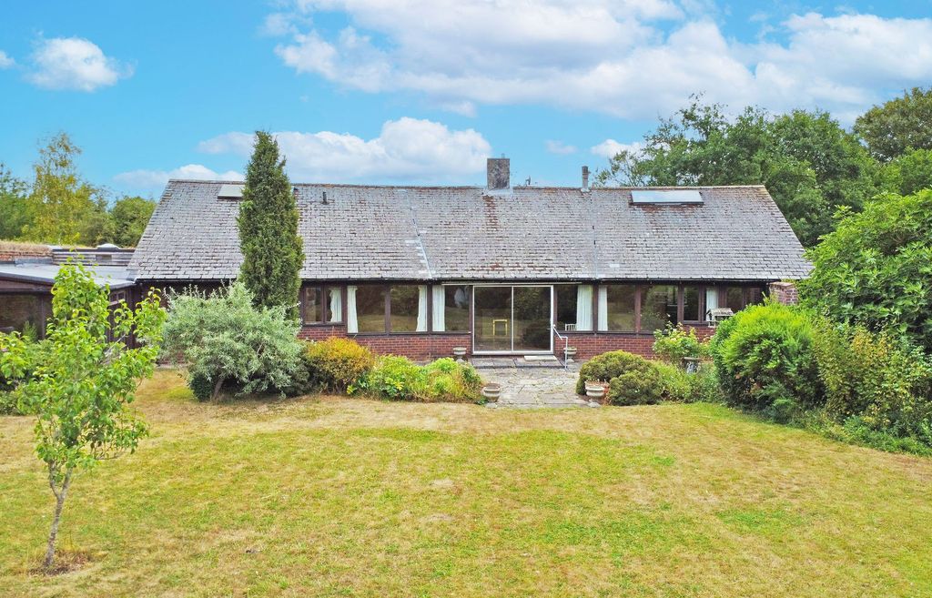 Property photo 1 of 37