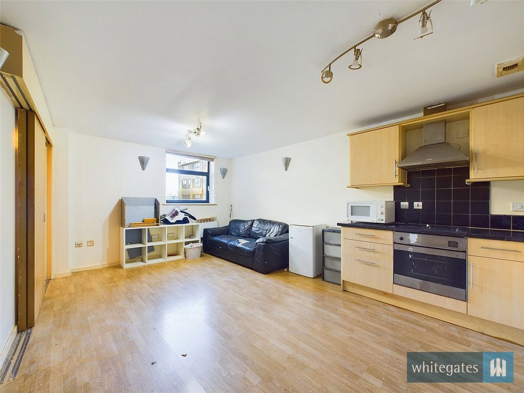 Property photo 3 of 7 Picture No. 06