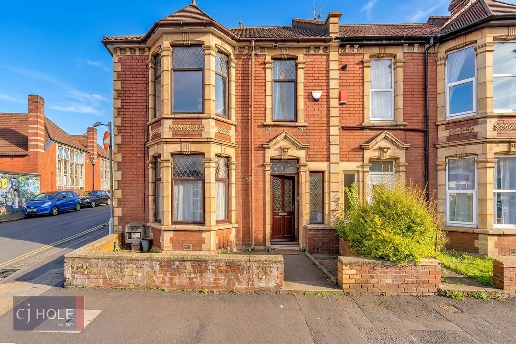 Property photo 3 of 13 Picture No. 34