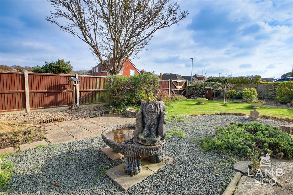 Additional image 19 of 3 bed semi-detached house for saleWalton Road, Frinton-On-Sea CO13