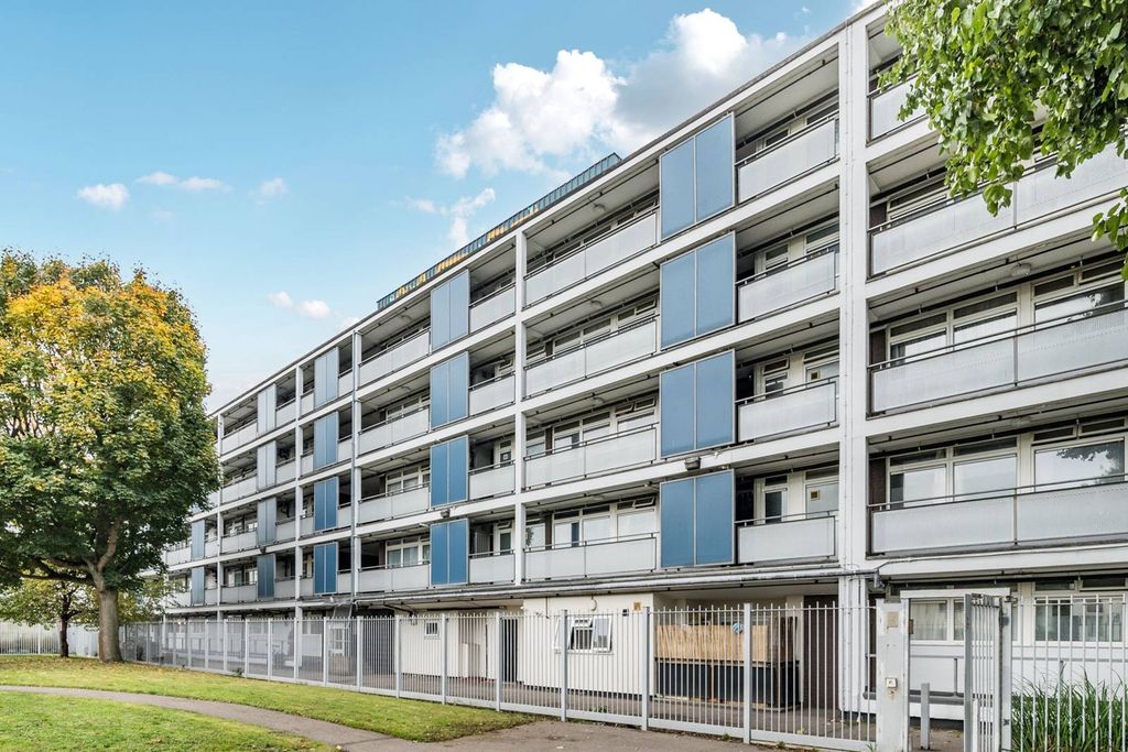 Property photo 2 of 6