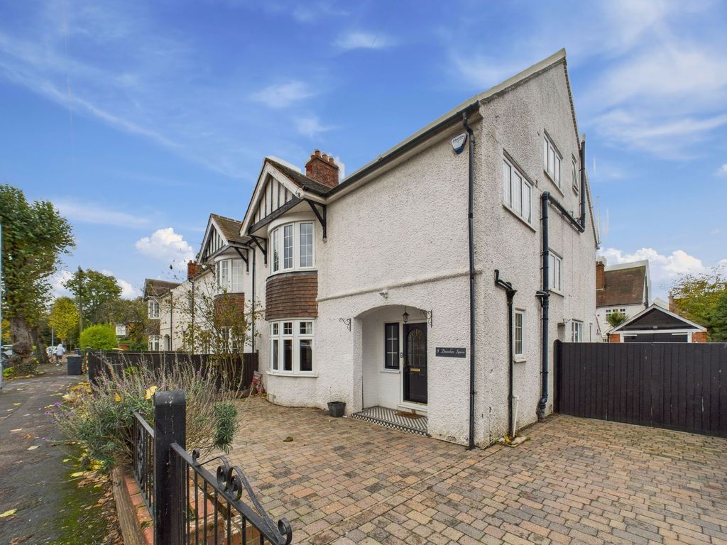 Property photo 1 of 17