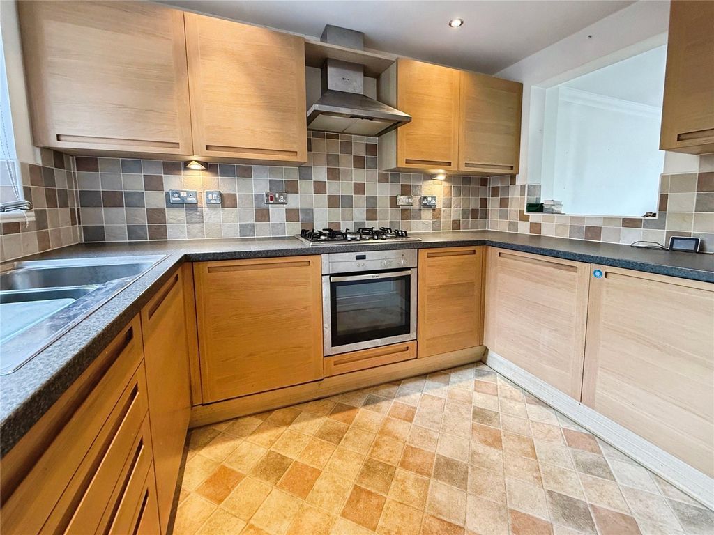 Property photo 2 of 22 Kitchen