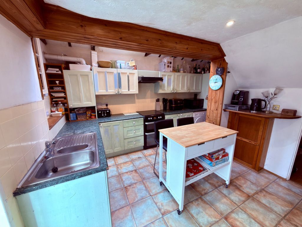 Property photo 3 of 22