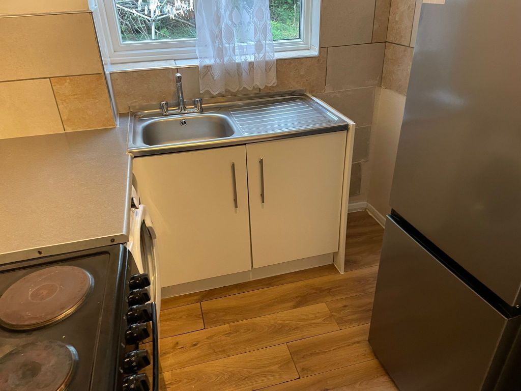 Property photo 1 of 4