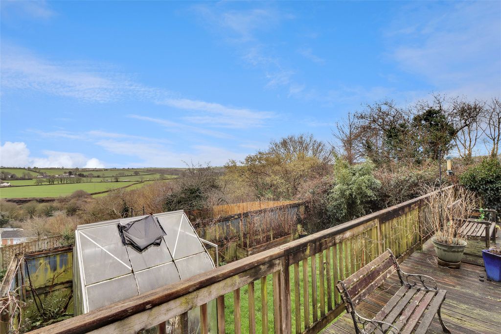 Property photo 2 of 20 2 - Picture No. 10