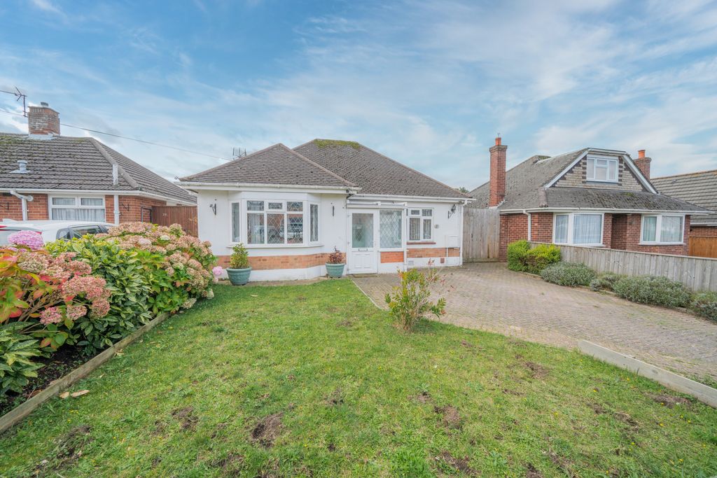 Property photo 1 of 12 External Front