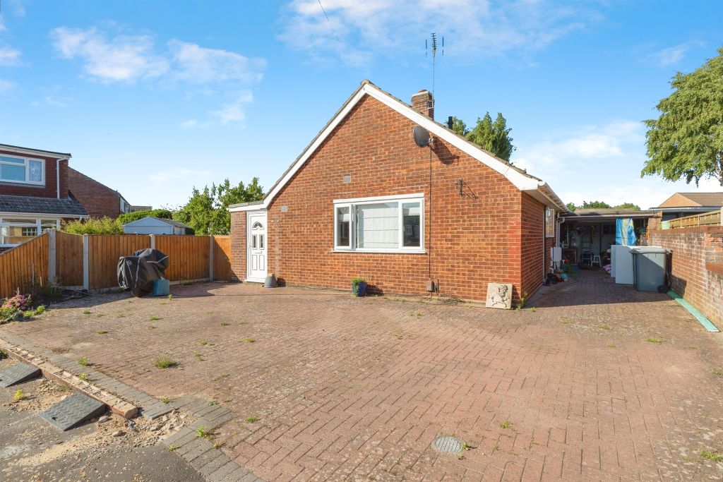 Property photo 1 of 17