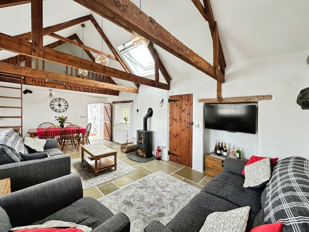 Property photo 2 of 24 5064037