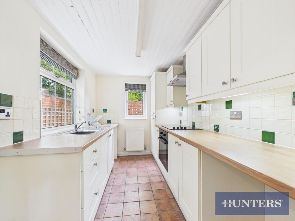 Property photo 3 of 15 Kitchen
